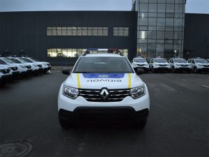 Патрульный автомобиль полиции Украины на базе Renault Duster.
